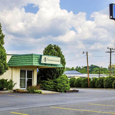 Rodeway Inn Moosic - Scranton Dış mekan fotoğraf